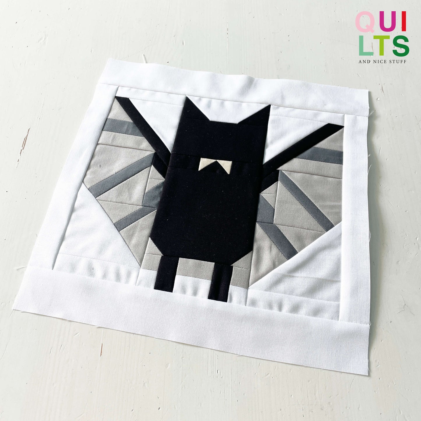 Bat – PDF Quilt Block Pattern