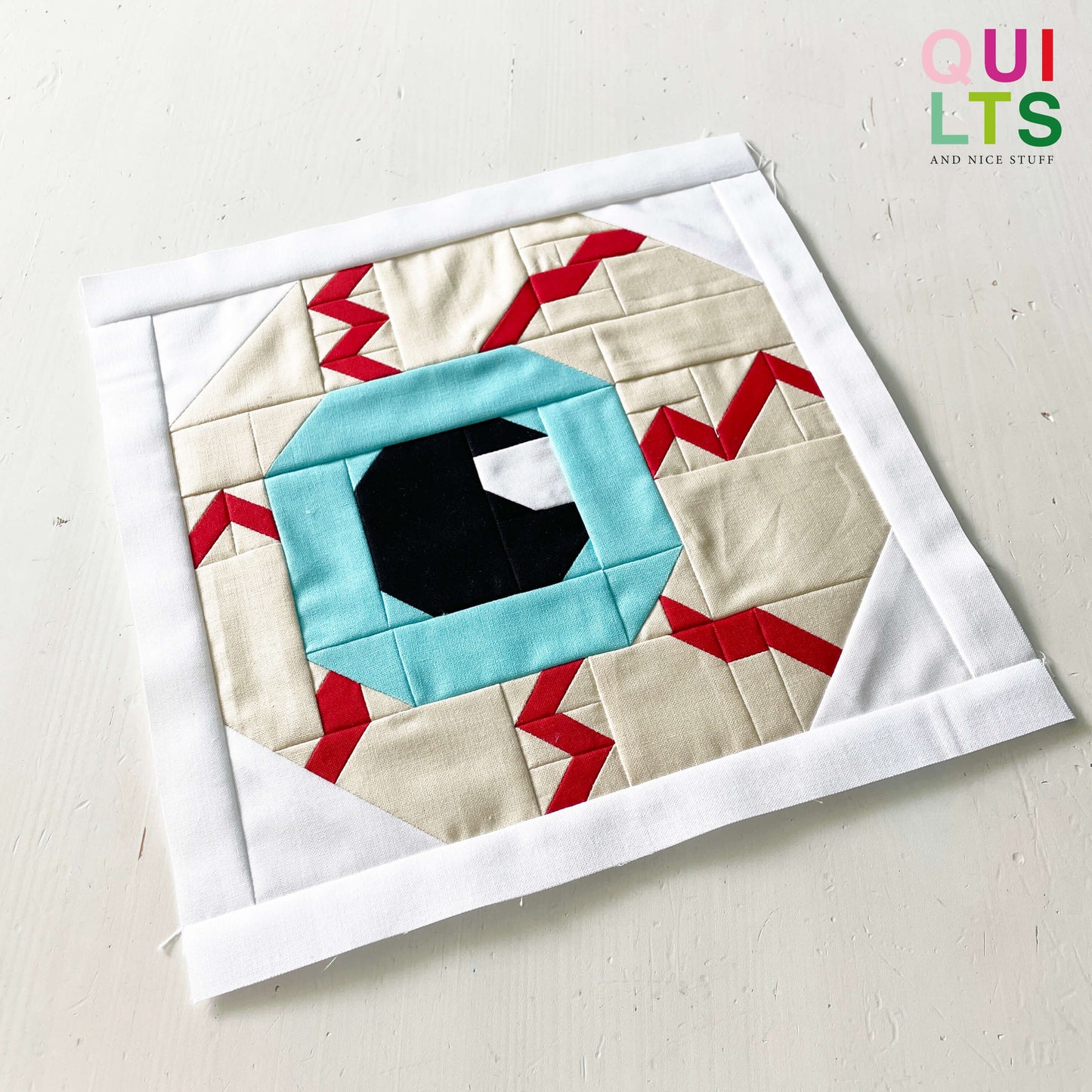 Blutunterlaufenes Auge – PDF Quilt Block Anleitung