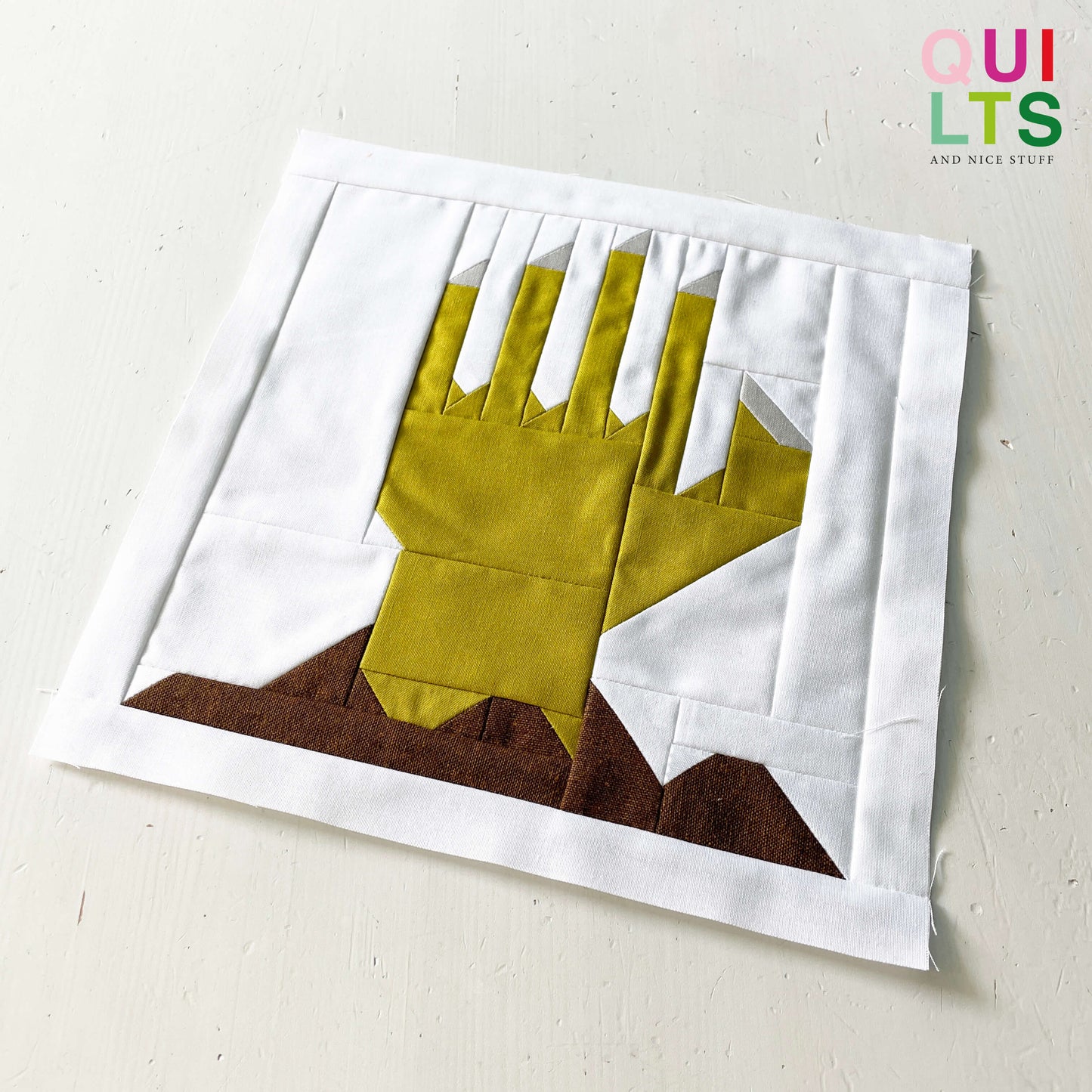 Cold Hand – PDF Quilt Block Pattern