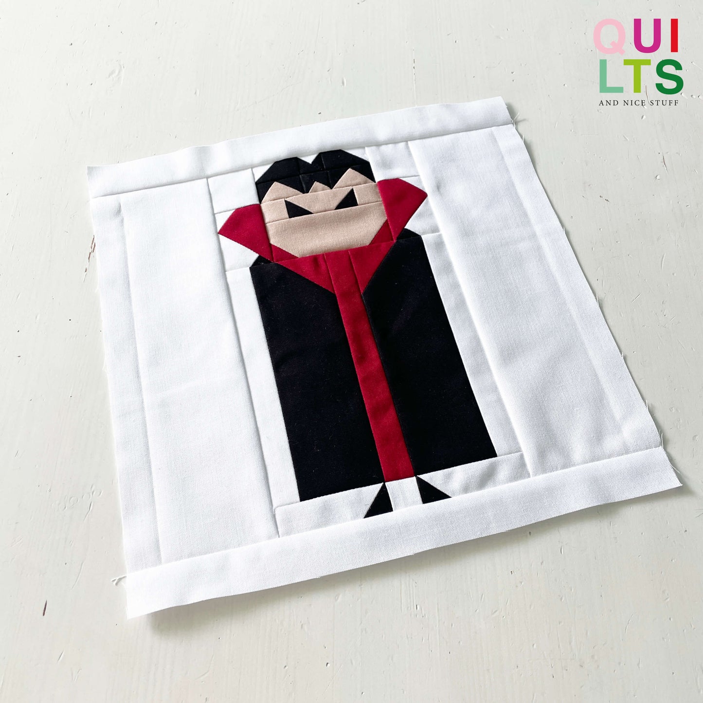 Dracula 1 – PDF Quilt Block Anleitung