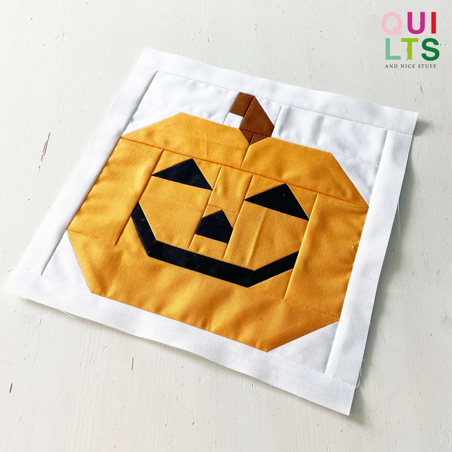 Friendly Pumpkin – PDF Quilt Block Pattern