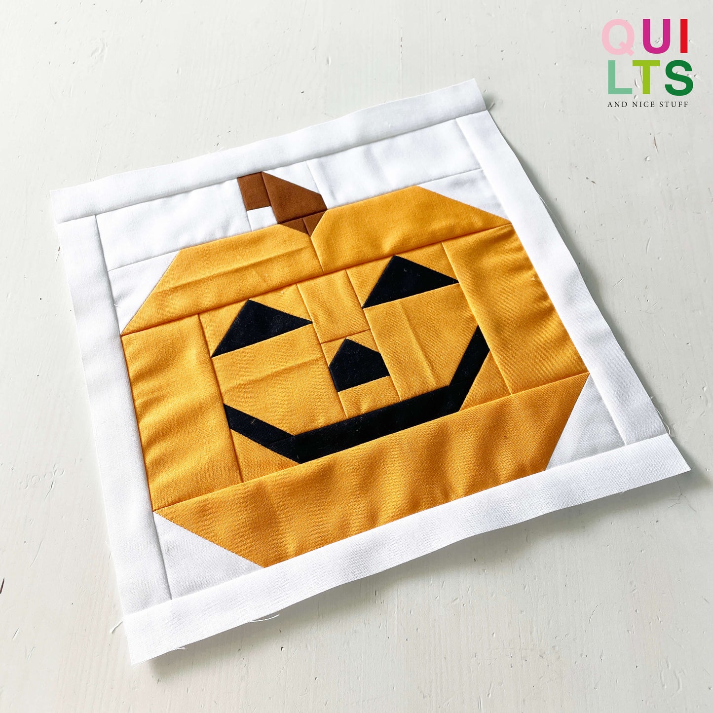 Friendly Pumpkin – PDF Quilt Block Pattern