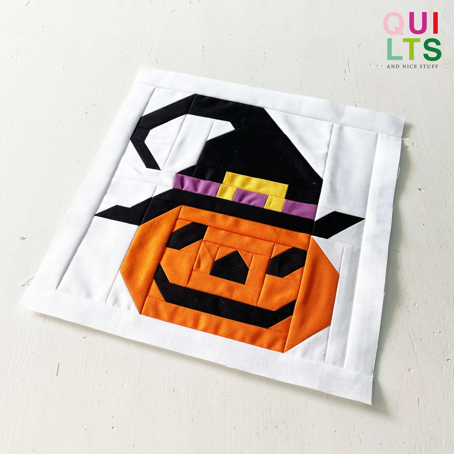 Pumpkin with hat – PDF Quilt Block Pattern