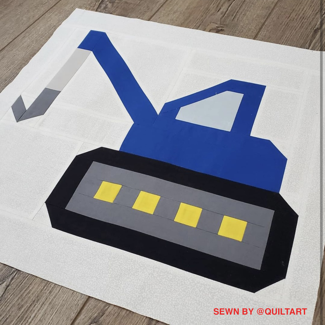 Crane Excavator – PDF Quilt Block Pattern