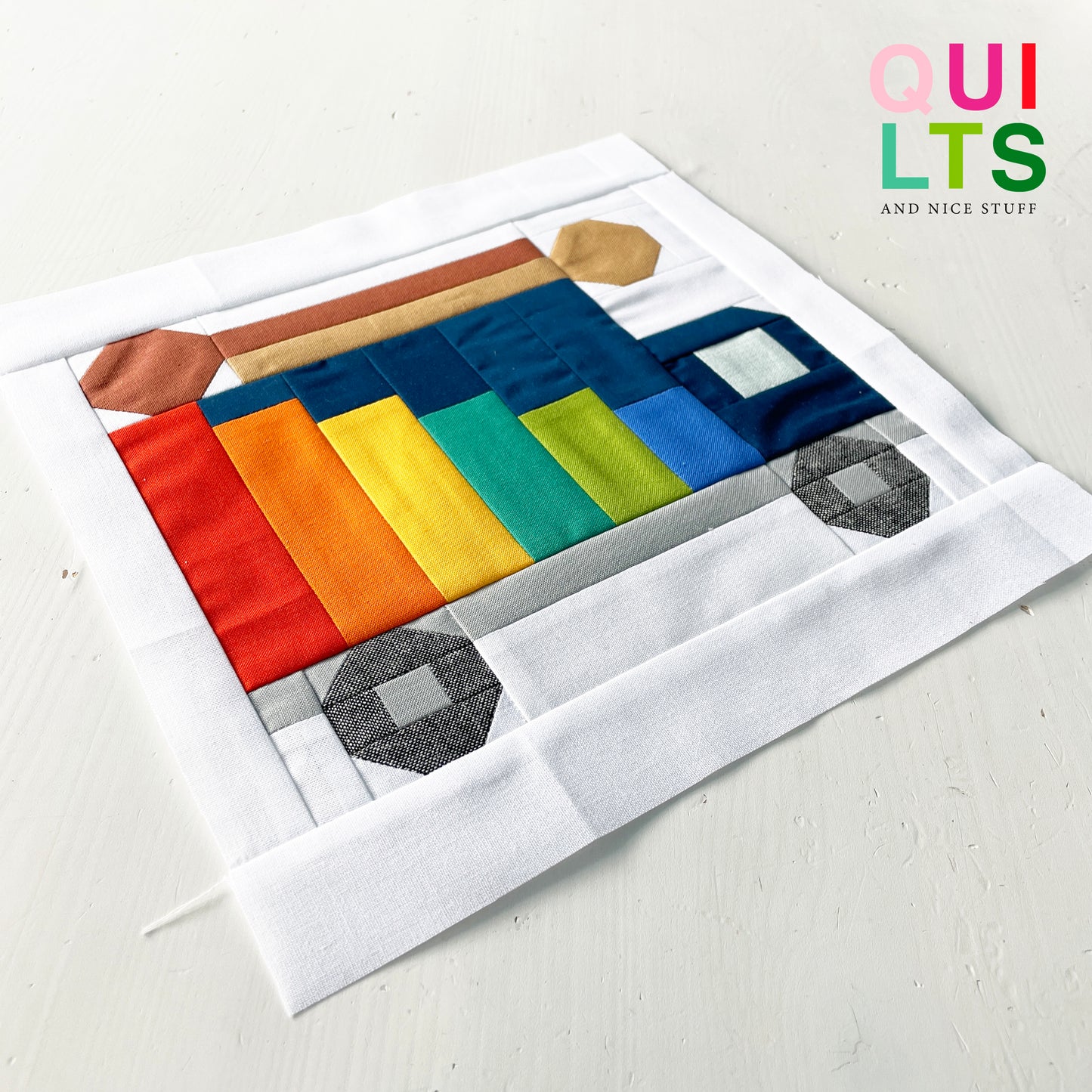 Xylophon Truck – PDF Quilt Block Pattern