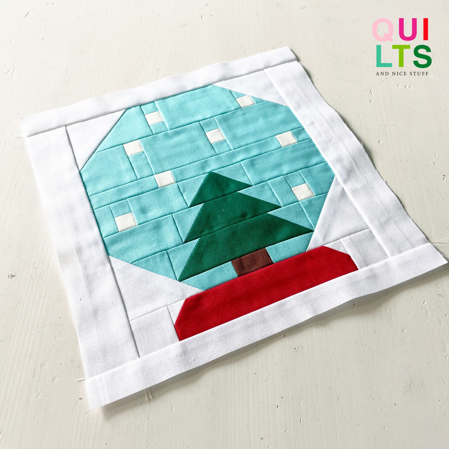 Snow Globe – PDF Quilt Block Pattern