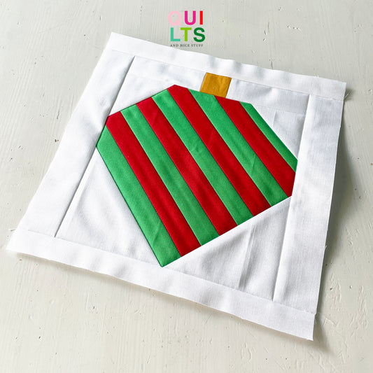 Weihnachtsbaumkugel 4 – PDF Quilt Block Anleitung