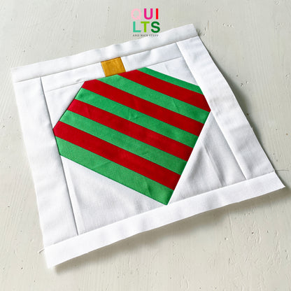 Weihnachtsbaumkugel 4 – PDF Quilt Block Anleitung