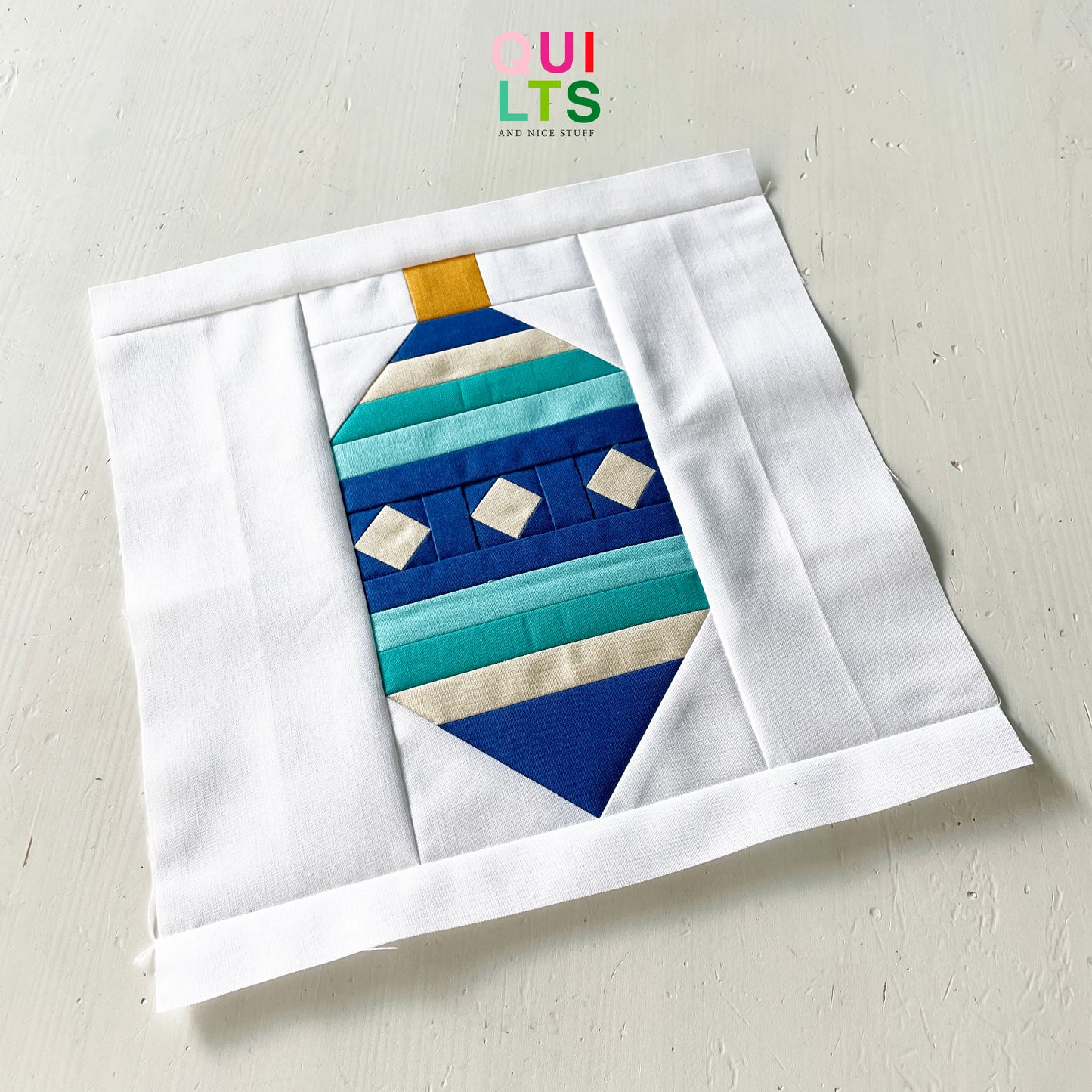 Weihnachtsbaumkugel 5 – PDF Quilt Block Anleitung