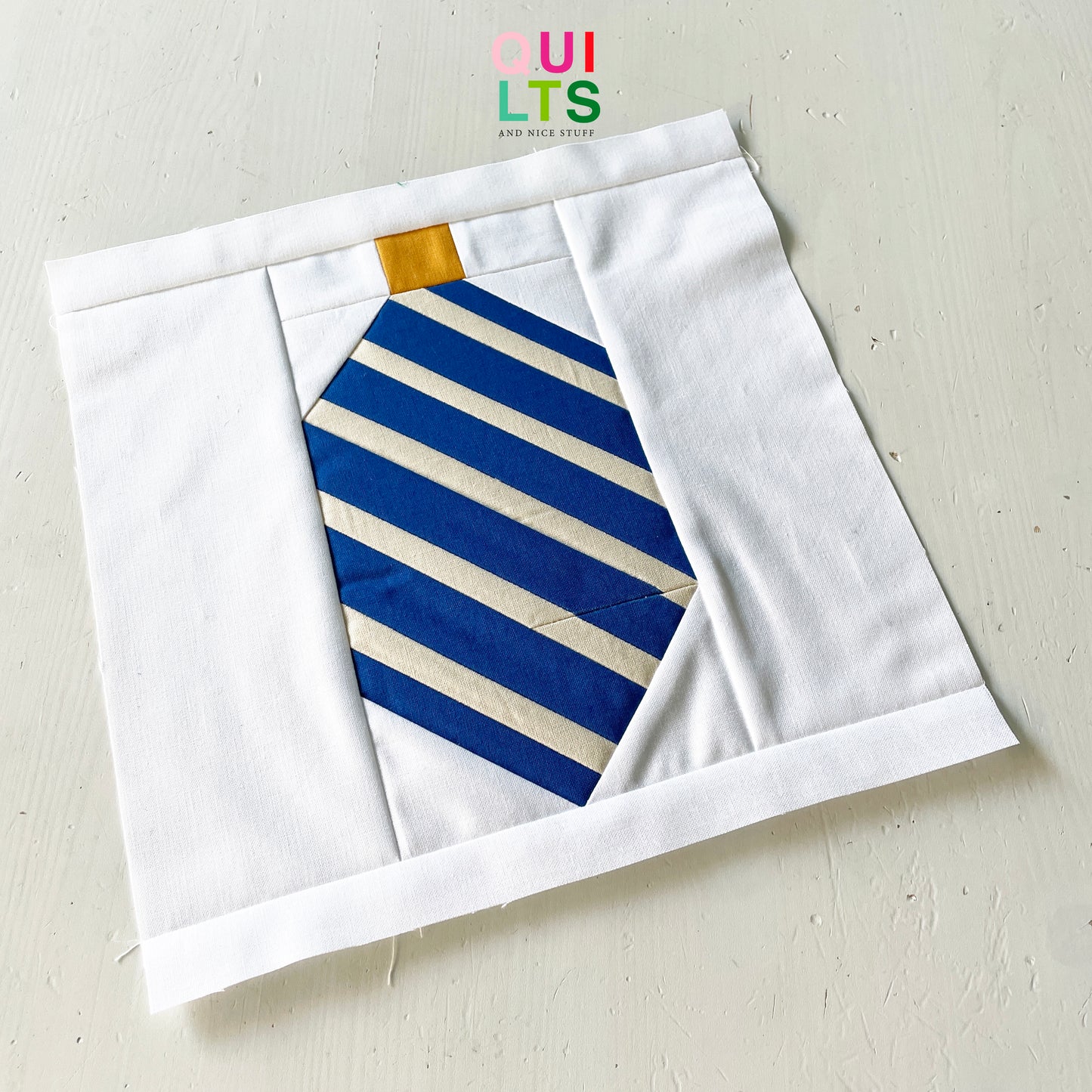 Weihnachtsbaumkugel 9 – PDF Quilt Block Anleitung