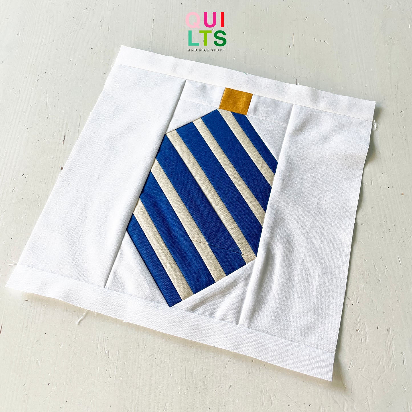 Weihnachtsbaumkugel 9 – PDF Quilt Block Anleitung