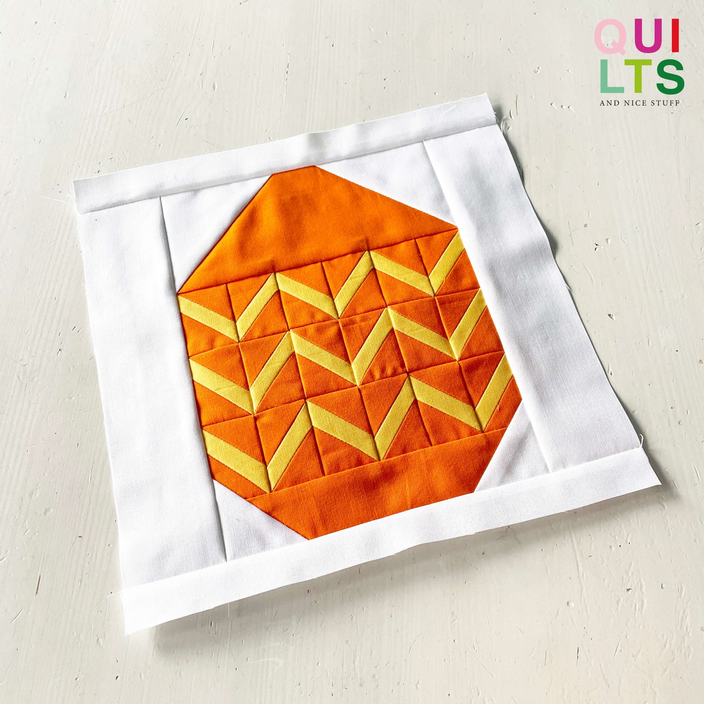 Zigzag Easter Egg – PDF Quilt Block Pattern
