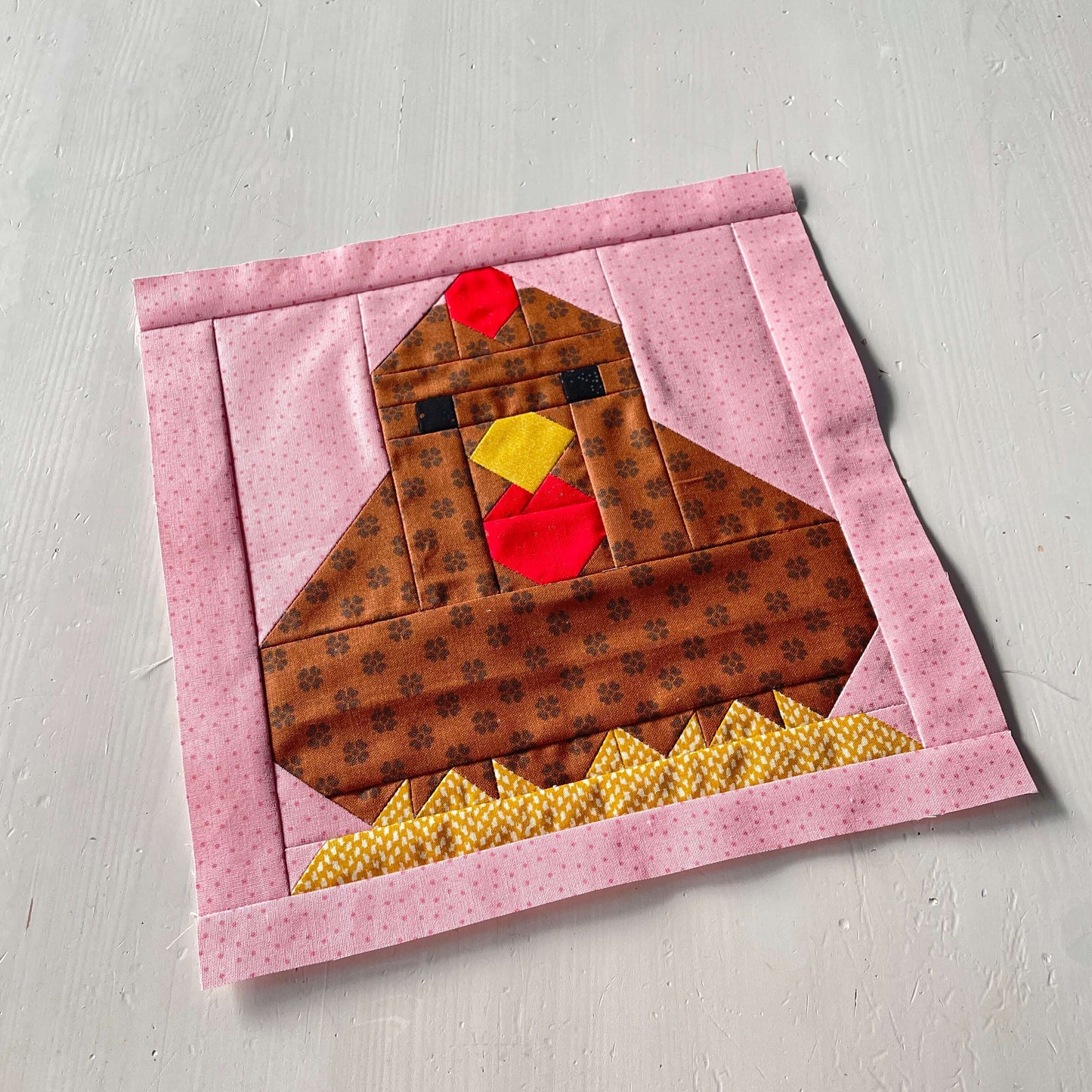 Hen on Straw – PDF Quilt Block Pattern