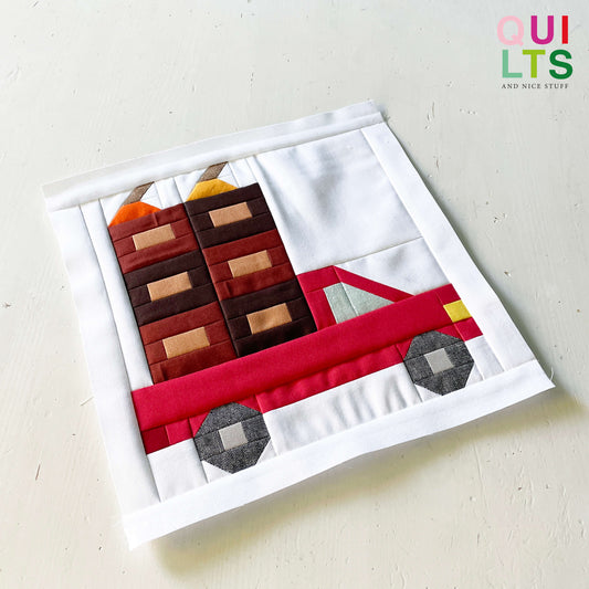 Pick up Truck with Crates – PDF Quilt Block Pattern