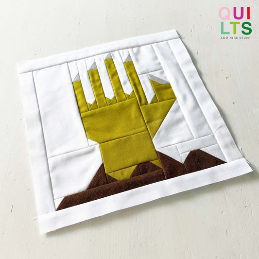 Cold Hand – PDF Quilt Block Pattern