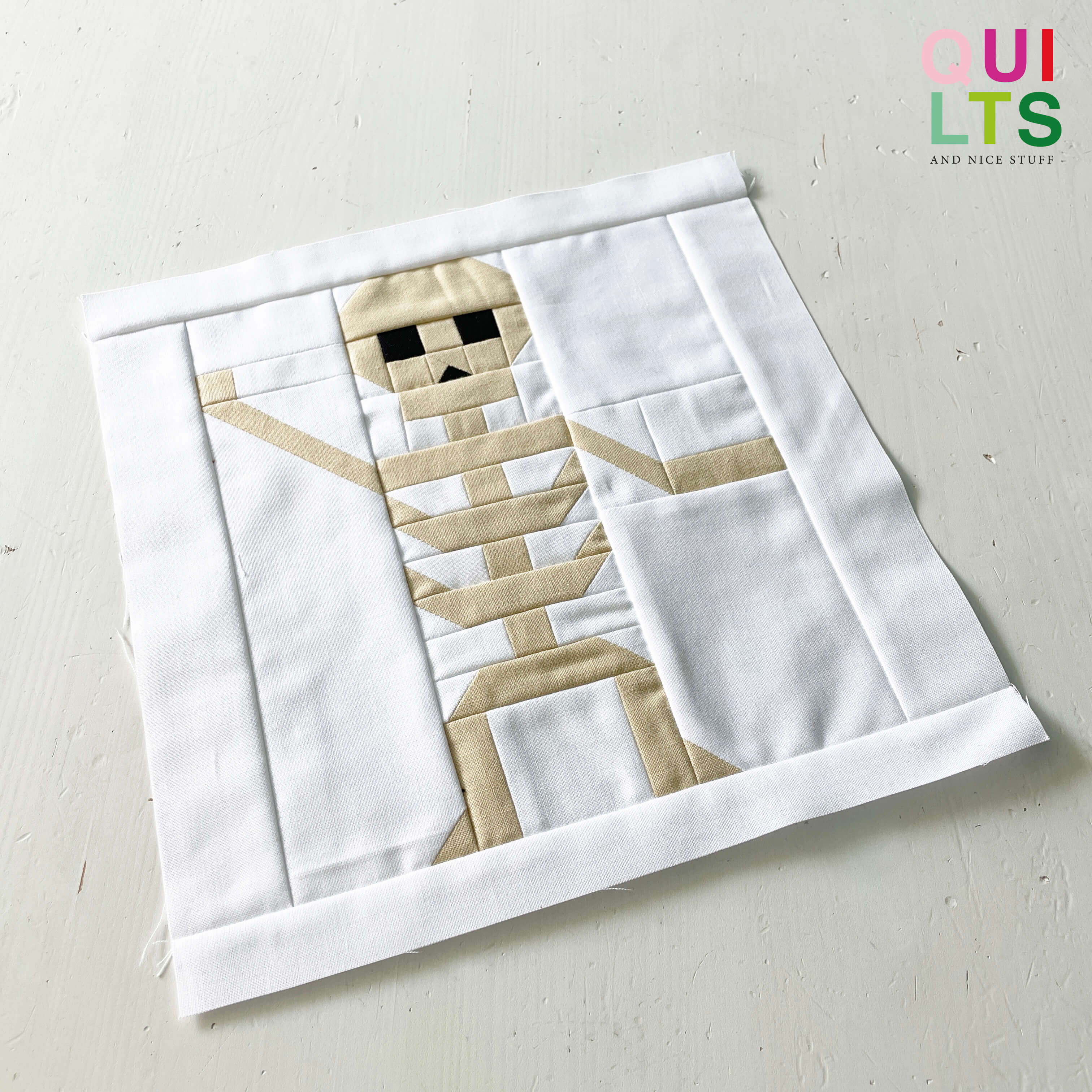 Skeleton – Halloween Quilt Block Pattern – quiltsandnicestuff