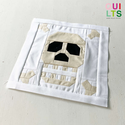 Skull – PDF Quilt Block Pattern