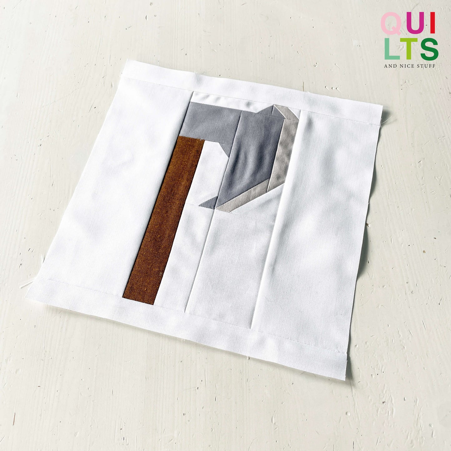 Single sided Axe – PDF Quilt Block Pattern