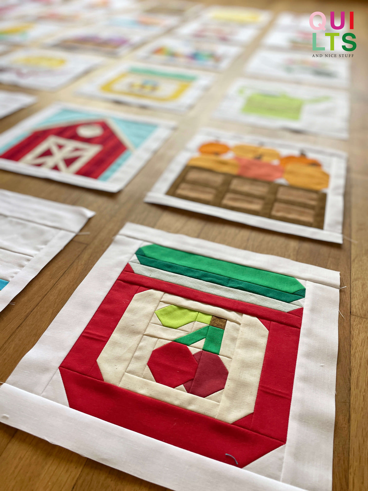 PDF Anleitungspaket – 37+1 Farmland Blöcke – Farmland Quilt