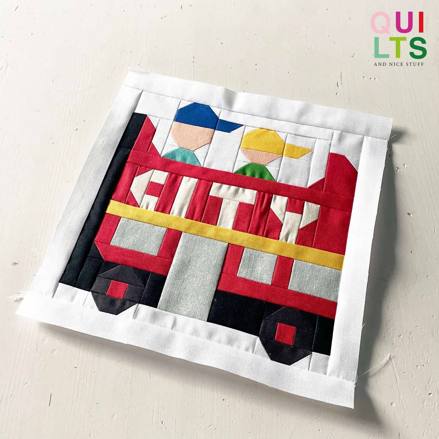 Sightseeing Bus – PDF Quilt Block Pattern